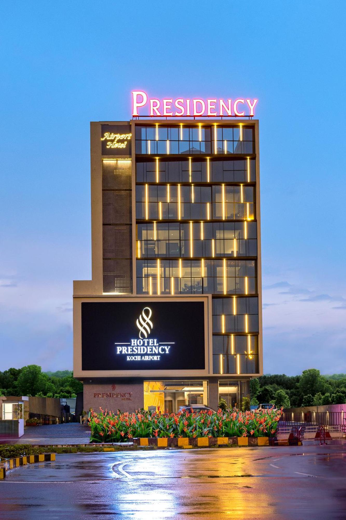 Presidency Airport Hotel Kochi Exterior foto